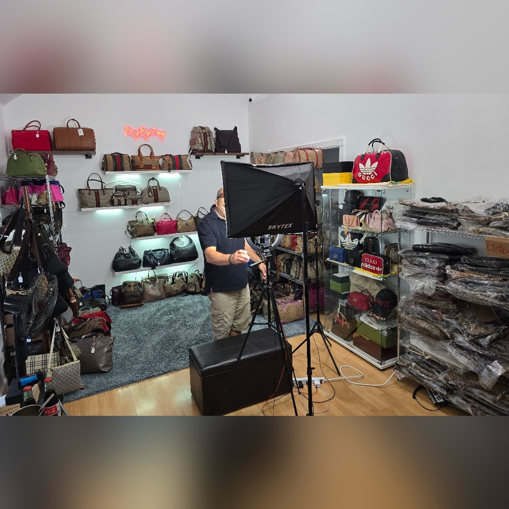 💚❤️💚Gucci Gang Givvy!! 👜🎁We are live!!!! Entrupy Verified Seller🩵❤️🩵 - Picture 3 of 16